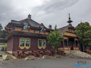 Libusin Cottage in cloudy weather, no people